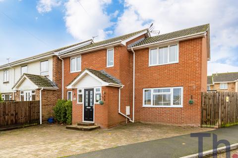 3 bedroom end of terrace house for sale, Ventnor PO38