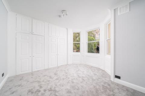 2 bedroom flat for sale, Winchester Road, London NW3