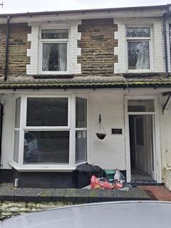 5 bedroom terraced house to rent, Lawn Terrace, Pontypridd, Rhondda Cynon Taff. CF37 1DA