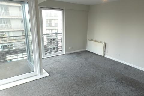 3 bedroom flat to rent, 220 Wallace Street, Glasgow, UK, GLASGOW G5