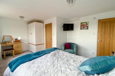 13 Cornwall Crescent, Brighouse, HD6 4DS