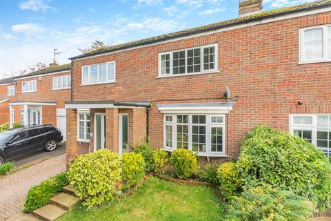 4 bedroom semi-detached house for sale, Portobello Close, Chesham