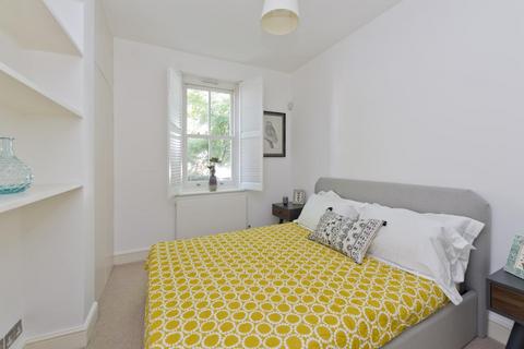 2 bedroom flat for sale, St Helen's Gardens, London, W10