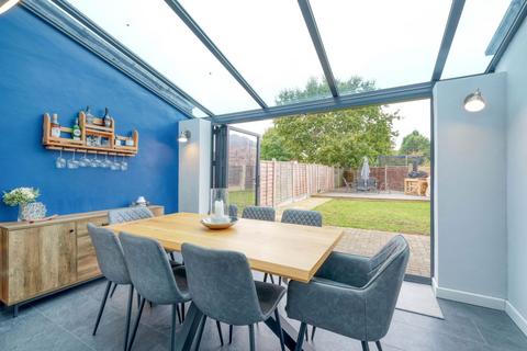 20 Chamberlain Crescent, Shirley, Solihull, B90 2DG