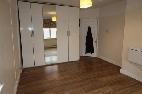 Three Doors Beach Approach, Warden, Sheerness, ME12 4NJ