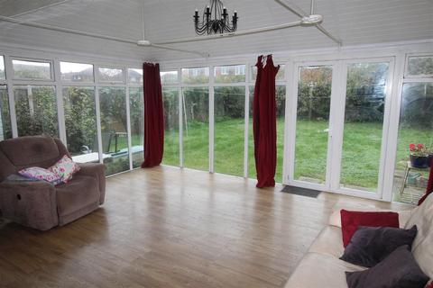 Three Doors Beach Approach, Warden, Sheerness, ME12 4NJ