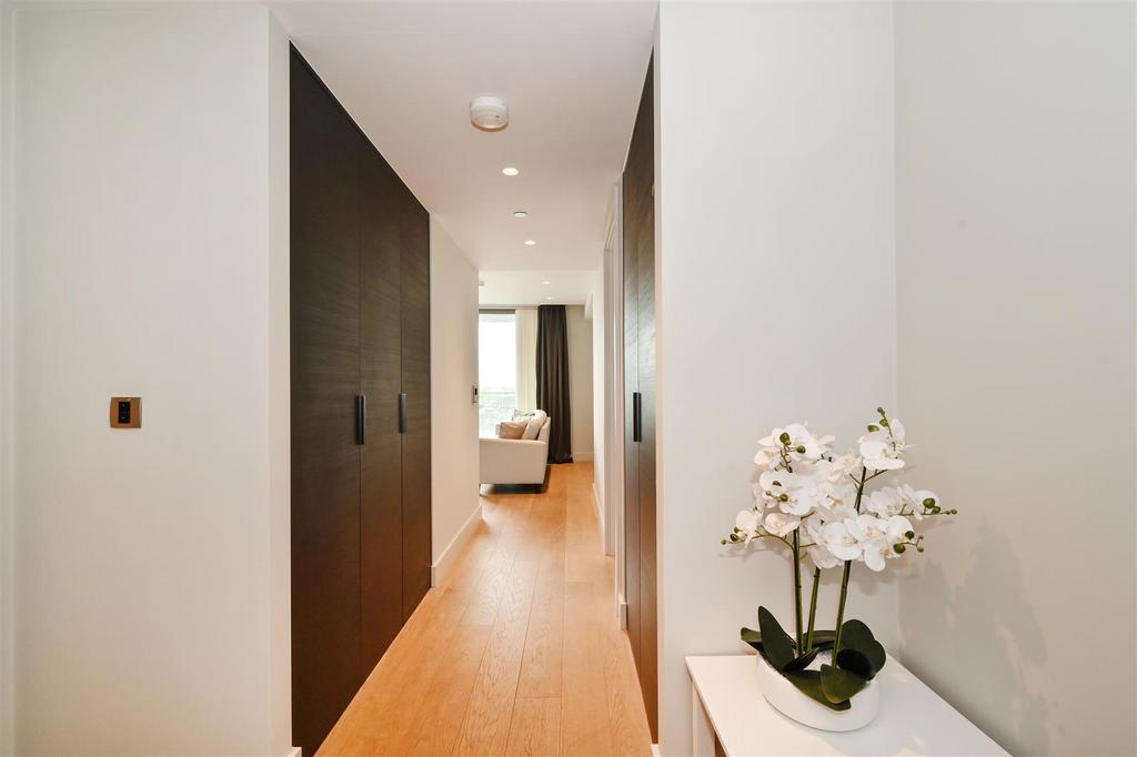 706-3-Canalside-Walk (19).JPG