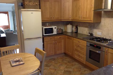 2 bedroom house to rent, Moorside Road, Lancaster LA2