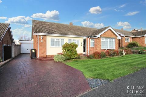 2 bedroom detached bungalow for sale, Parkdale, Danbury, Chelmsford