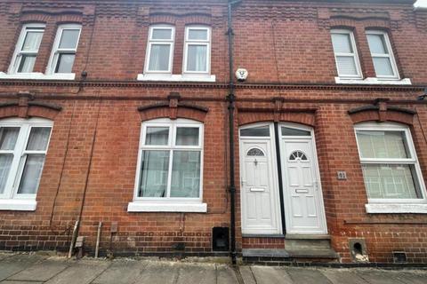 3 bedroom terraced house to rent, St Leonards Road, Leicester