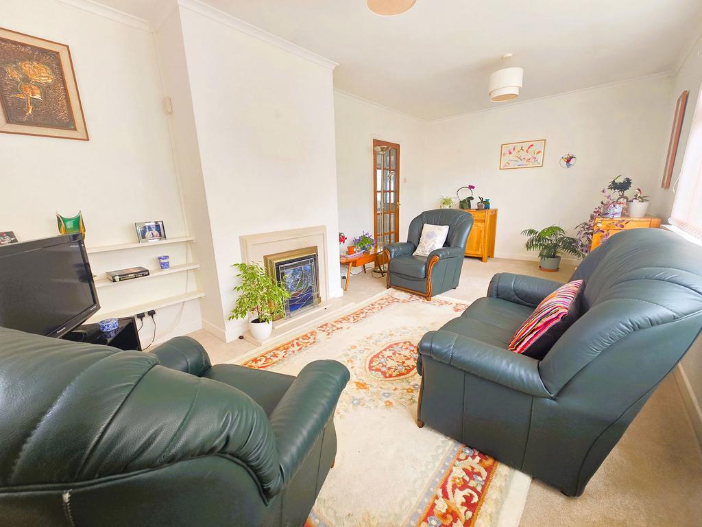Parkesway, Saltash PL12 3 bed detached bungalow for sale £315,000