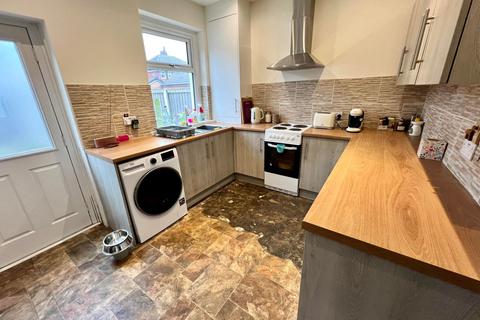 2 bedroom end of terrace house for sale, Hawes Side Lane, South Shore FY4