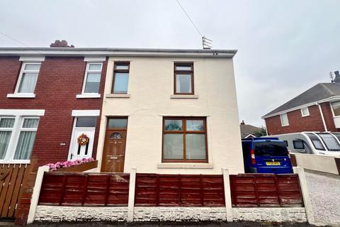 2 bedroom end of terrace house for sale, Hawes Side Lane, South Shore FY4