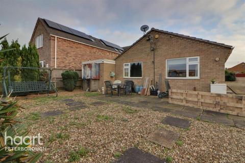 3 bedroom detached bungalow to rent, Back Road, Wisbech