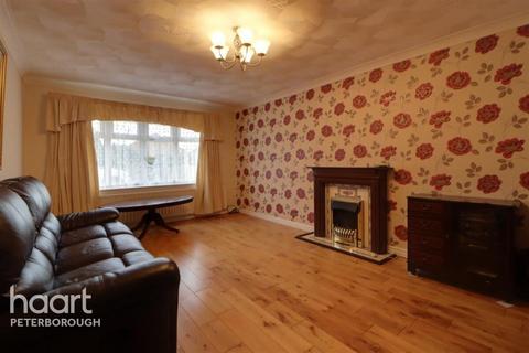 3 bedroom detached bungalow to rent, Back Road, Wisbech