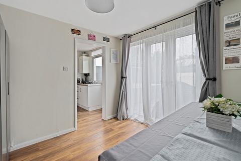 33 Constable Close, Southampton, SO19 1EN