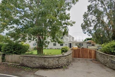 5 bedroom semi-detached house for sale, Beach Road,, St. Brides, Newport. NP10 8SH