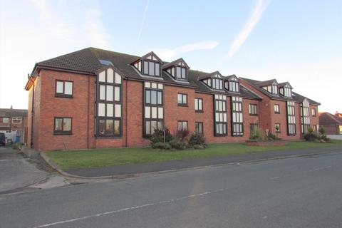 2 bedroom flat to rent, Oakleaf Court, Thornton-Cleveleys FY5