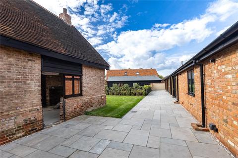 4 bedroom detached house for sale, Kilnfield Barns, Woodhall Hill, Chignal Smealy, Chelmsford, Essex, CM1