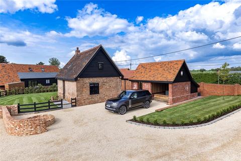 4 bedroom detached house for sale, Kilnfield Barns, Woodhall Hill, Chignal Smealy, Chelmsford, Essex, CM1