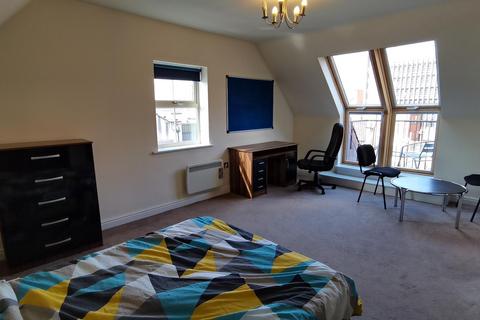 4 bedroom flat to rent, Wesleyan Court, Lincoln