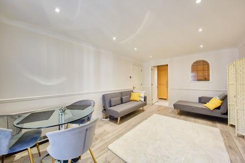 1 bedroom flat to rent, RUSSELL ROAD, Kensington, London, W14