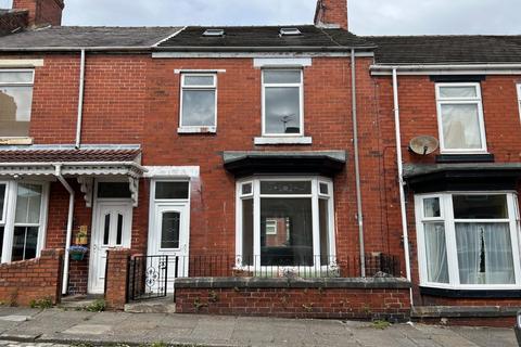 3 bedroom terraced house to rent, All Saints Road, Shildon