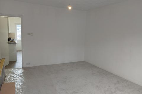 1 bedroom flat to rent, Victoria Road, Chatham ME4