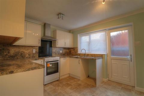 2 bedroom terraced house to rent, Perscoran Way, Pershore