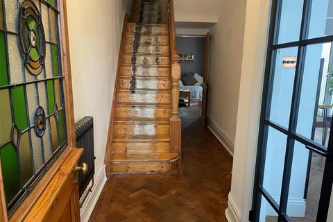 25 Alban Road, Llanelli, SA15 1EP