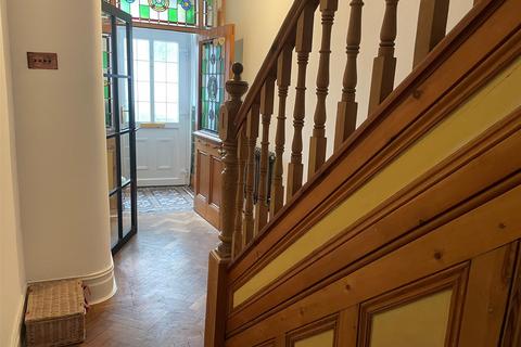 25 Alban Road, Llanelli, SA15 1EP