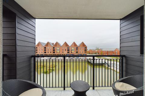 2 bedroom flat for sale, Kingsbrook Basin, Broughton, Aylesbury