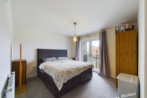 2 bedroom flat for sale, Kingsbrook Basin, Broughton, Aylesbury