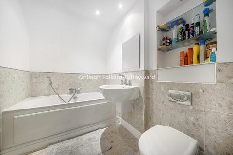 7 Winchester Close, Bromley, BR2 0PX