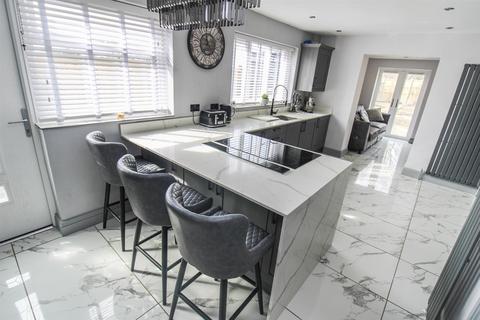 1 Howe Crescent, Corby, NN17 2RY