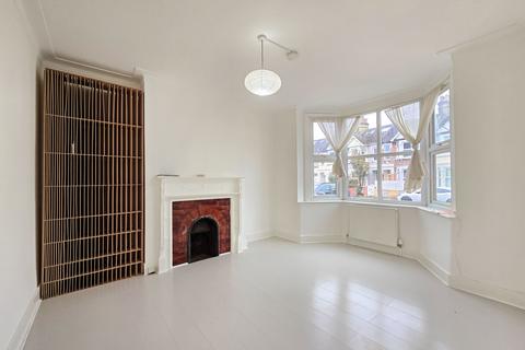 4 bedroom terraced house for sale, Little Ilford Lane, London, E12 5PJ