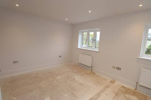 3 bedroom townhouse to rent, Mansfield Way, Glastonbury, Somerset