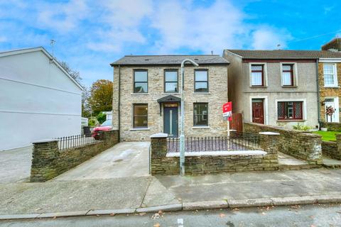 4 bedroom detached house for sale, Henfaes Road, Neath SA11