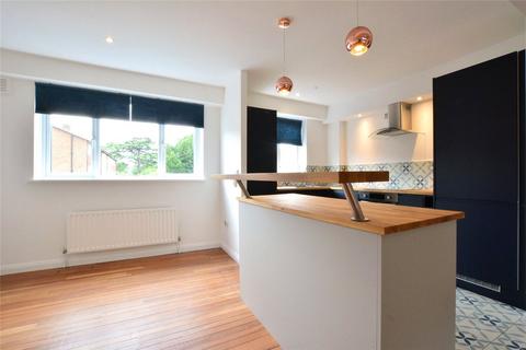 10 Fairby Road, London, SE12 8JL