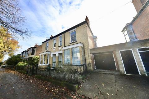 4 bedroom semi-detached house for sale, Marlborough Avenue, Princes Avenue, Hull