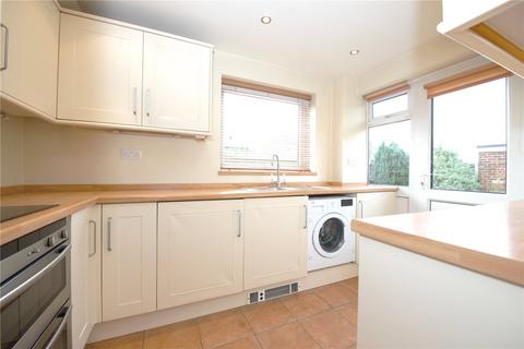 3 bedroom semi-detached house to rent, Rainham Close, Maidstone, ME15