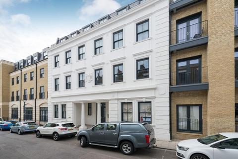 3 bedroom flat for sale, Queensbridge Drive, Cavendish Street, CT11