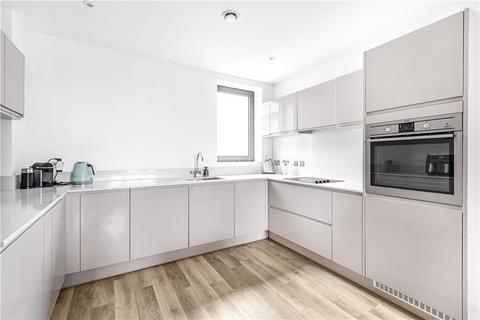 3 bedroom penthouse to rent, The Grange, London, SE1