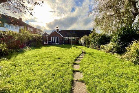 2 bedroom semi-detached bungalow for sale, Hackness Gardens, Scarborough