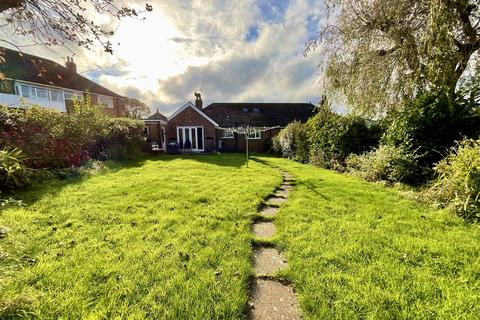 2 Hackness Gardens, Scarborough, YO12 5RZ