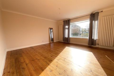 2 Hackness Gardens, Scarborough, YO12 5RZ