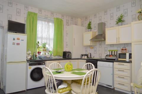 2 bedroom terraced house for sale, Chamber Road, Oldham