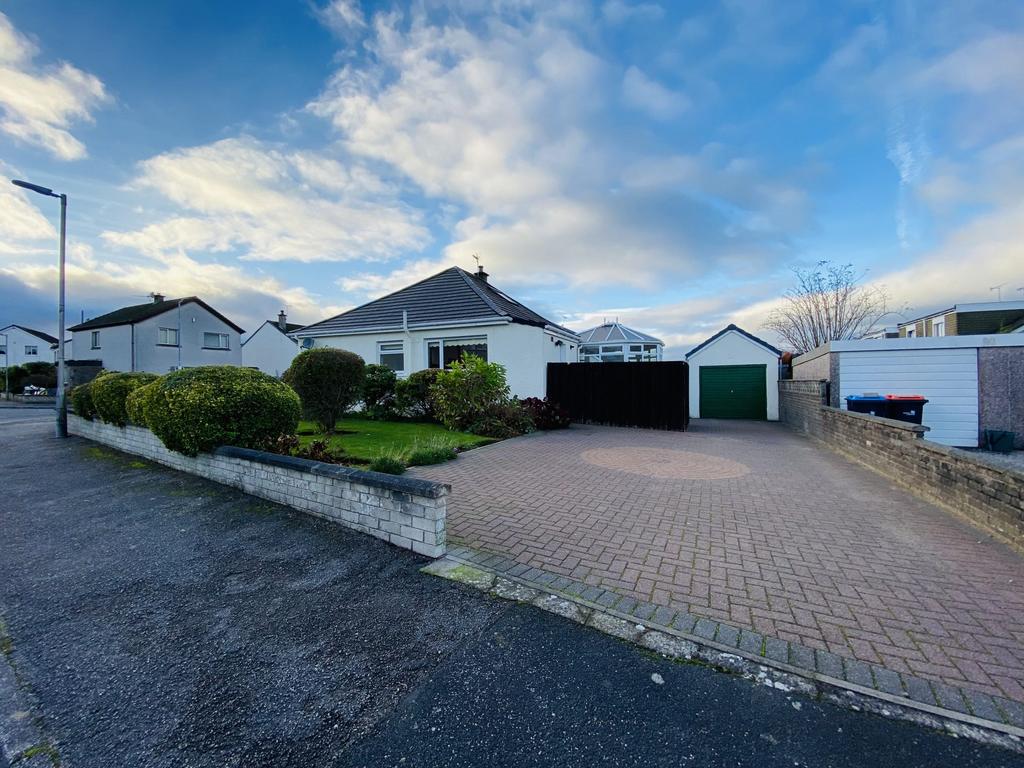 2 Minden Avenue, Dumfries, DG2 4 EA - Braidwoods So