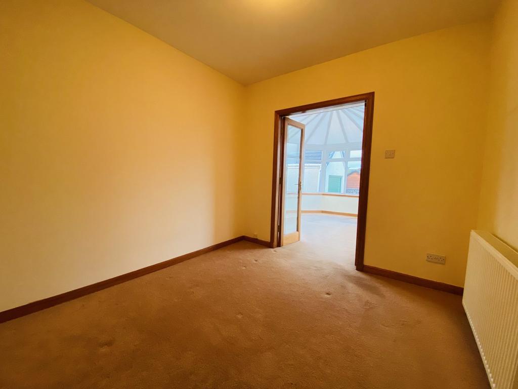 2 Minden Avenue, Dumfries, DG2 4 EA - Braidwoods So