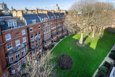 2 bedroom penthouse for sale, Egerton Gardens, Knightsbridge SW3